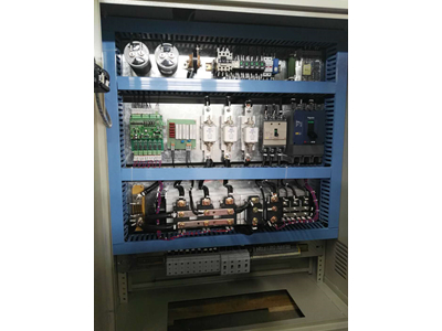 控制柜